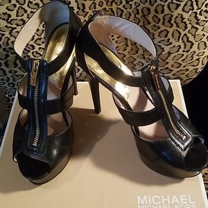 MICHAEL Michael Kors black Berkley heels